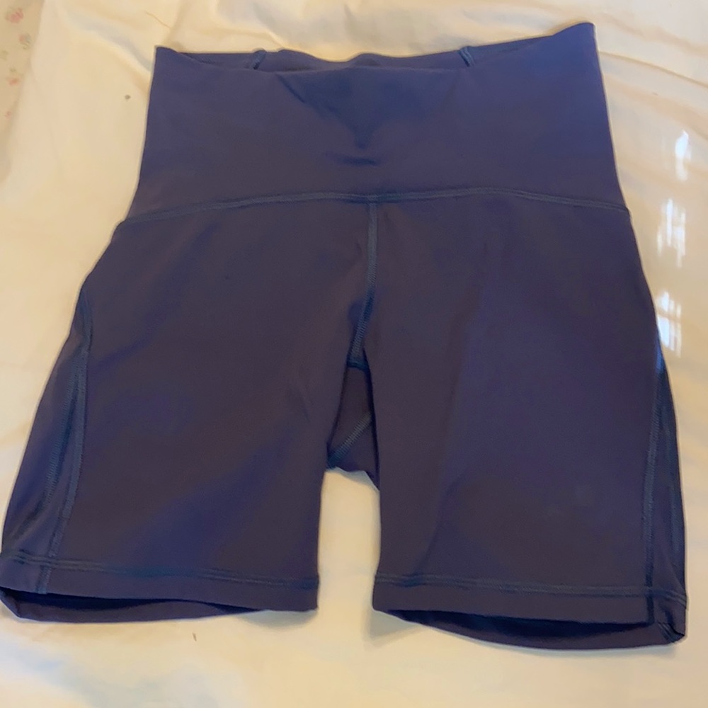 Lululemon Bike Shorts SZ 4